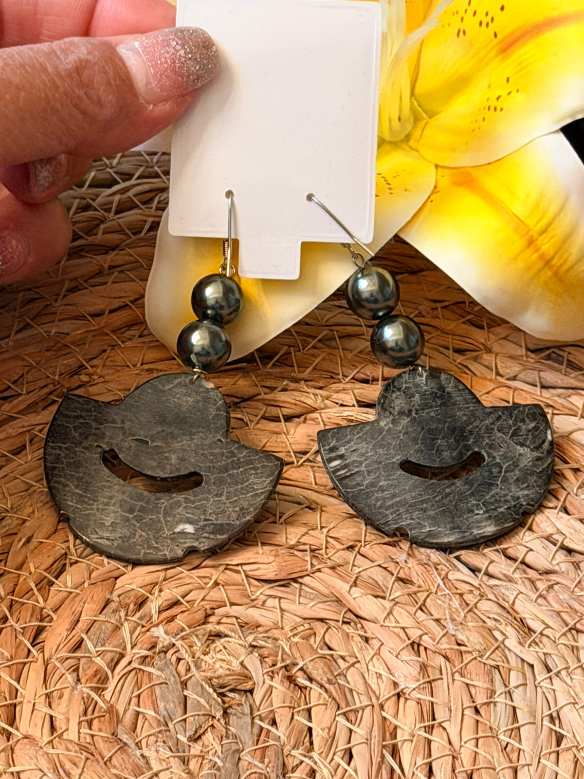 Jewel of the Islands – Mother-of-Pearl Designed Earrings