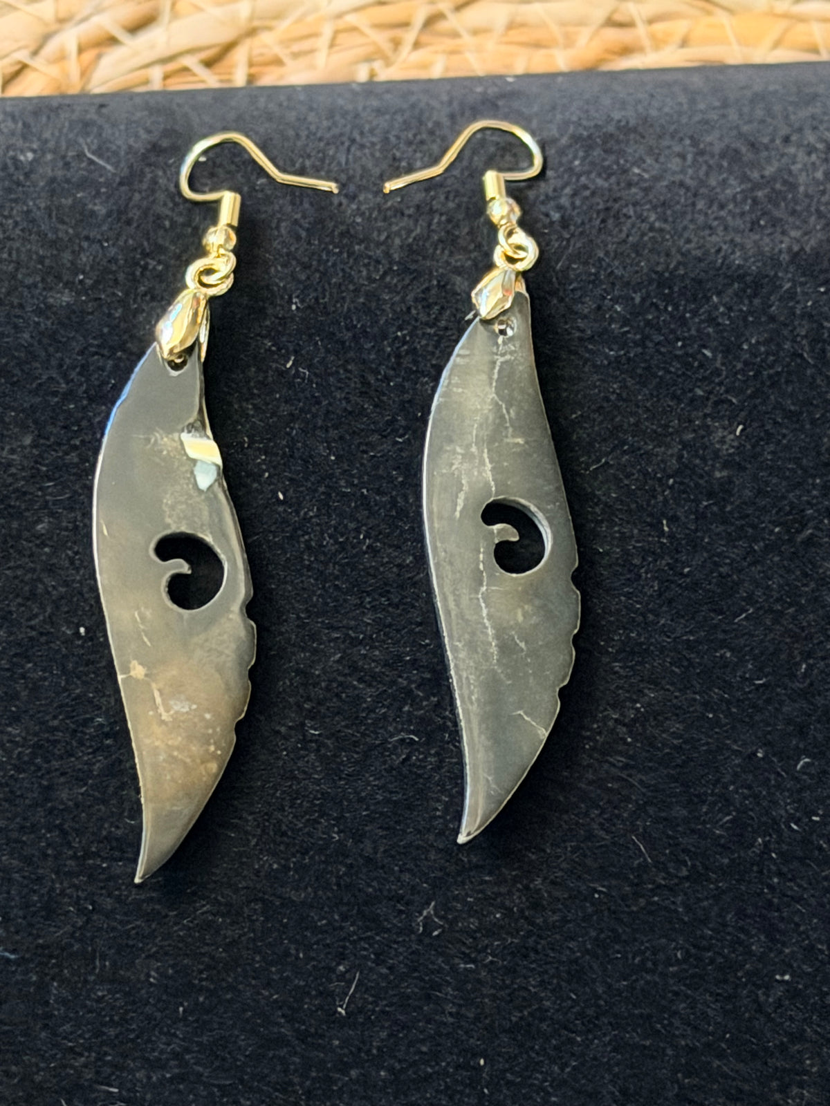 Jewel of the Islands – Mother-of-Pearl Designed Earrings